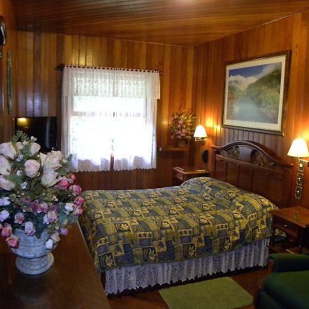 Hotel Akaskay โนวาฟริบูร์โก ภายนอก รูปภาพ