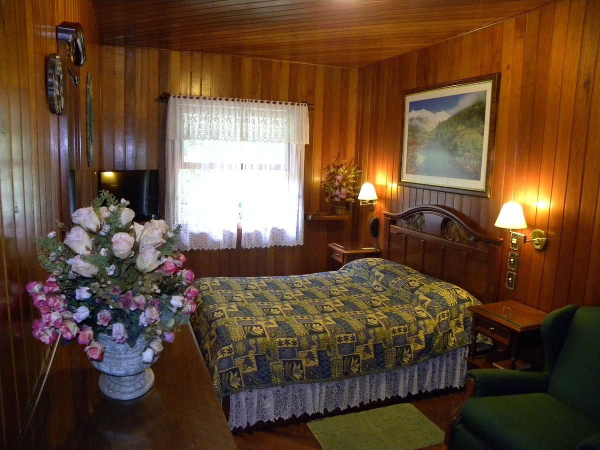 Hotel Akaskay โนวาฟริบูร์โก ภายนอก รูปภาพ